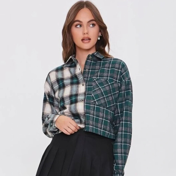 NWOT Forever 21 Plaid Crop Flannel - Picture 1 of 5